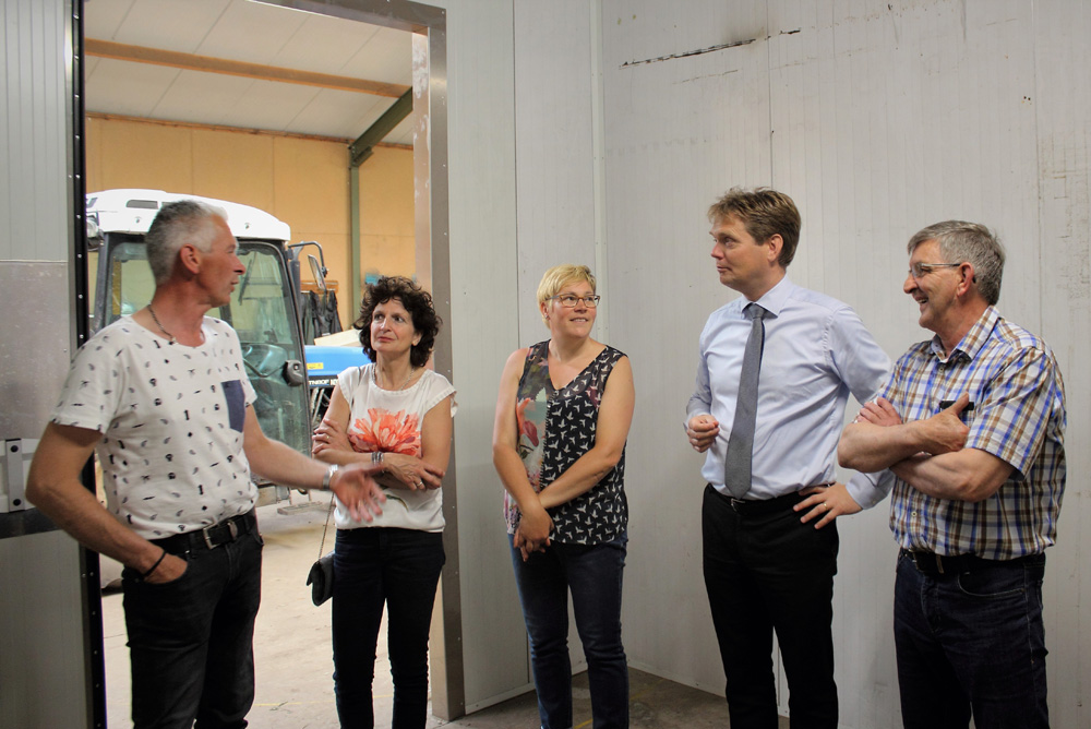 Werkbezoek burgemeester Michael van Veen op Esdonk 17 mei 2017_PvdE_ (8)